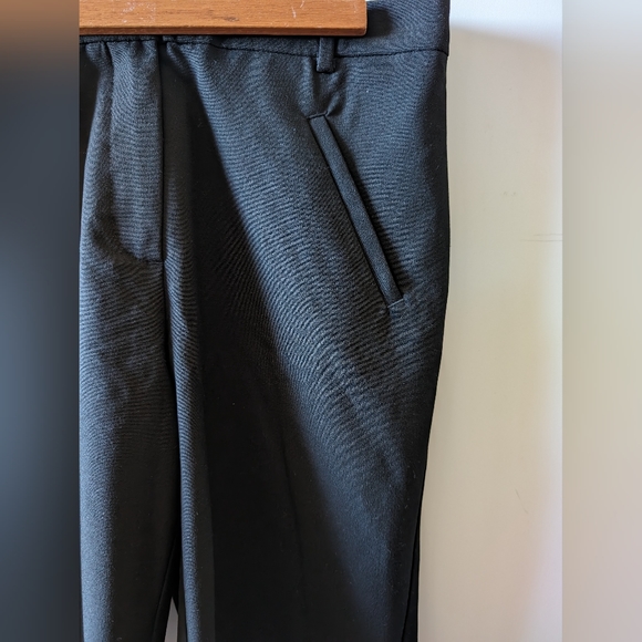 Five Units Angelie Straight Split Bermuda Shorts - Picture 2 of 11